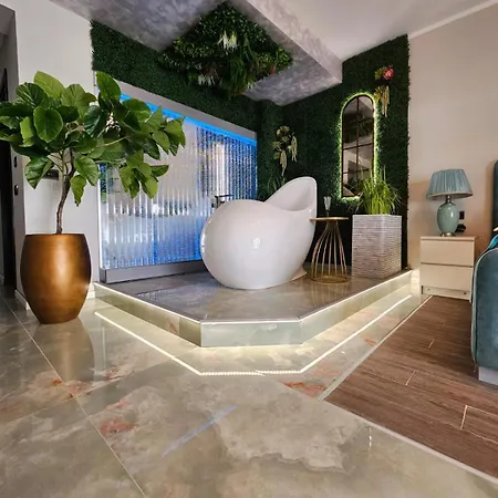 Apartment Adam Cuibul Iubirii La Mare *