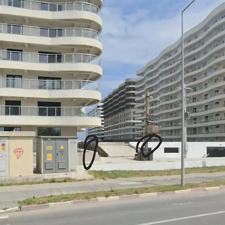 Adam Cuibul Iubirii La Mare * Mamaia
